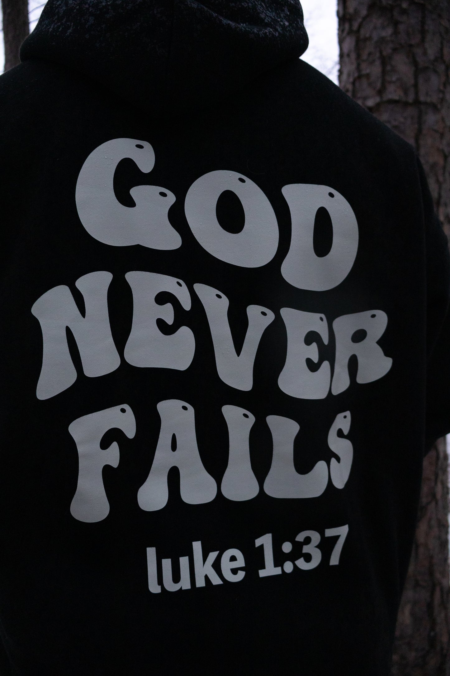 GOD NEVER FAILS - Cozy Fleece Hoodie